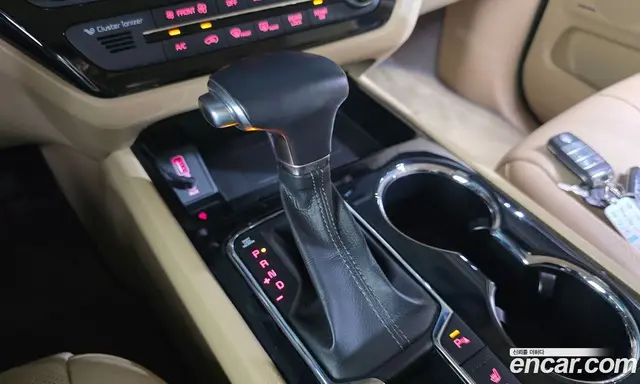 Kia Carnival 2018 2.2 автомат (гидро), миниатюра 12