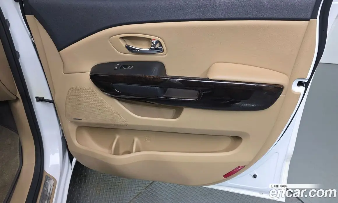 Kia Carnival 2018 2.2 автомат (гидро), фото 15 Kia Carnival 2018 2.2 автомат (гидро), фото 15