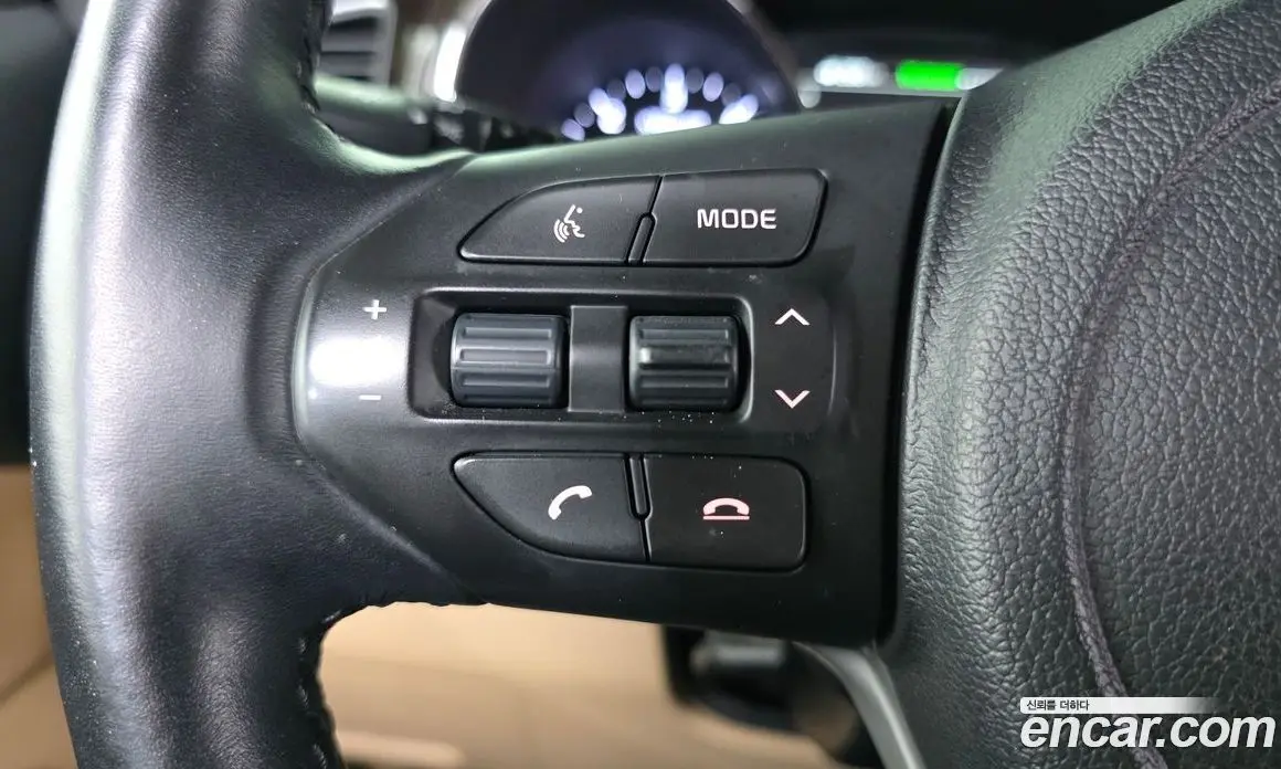 Kia Carnival 2018 2.2 автомат (гидро), фото 16 Kia Carnival 2018 2.2 автомат (гидро), фото 16