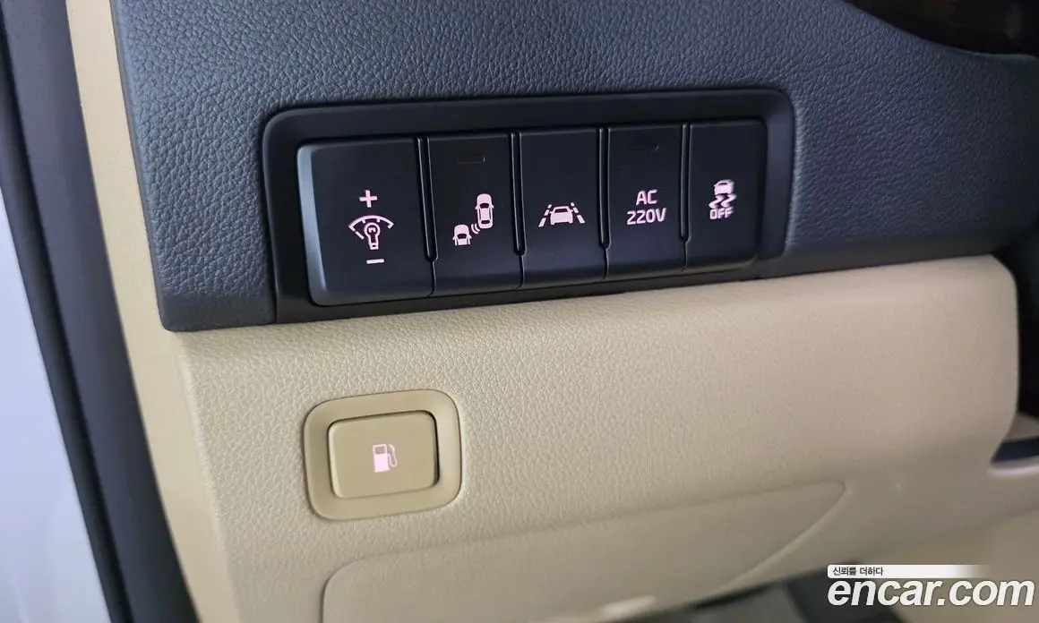 Kia Carnival 2018 2.2 автомат (гидро), фото 19 Kia Carnival 2018 2.2 автомат (гидро), фото 19