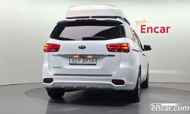 Kia Carnival 2018 2.2 автомат (гидро), миниатюра 4 Kia Carnival 2018 2.2 автомат (гидро), миниатюра 4