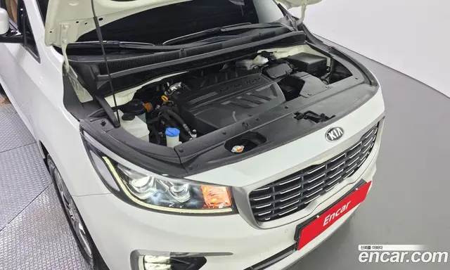 Kia Carnival 2018 2.2 автомат (гидро), миниатюра 6 Kia Carnival 2018 2.2 автомат (гидро), миниатюра 6