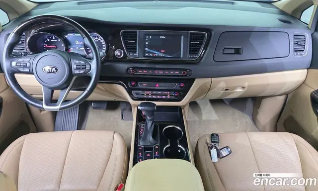 Kia Carnival 2018 2.2 автомат (гидро), миниатюра 10 Kia Carnival 2018 2.2 автомат (гидро), миниатюра 10
