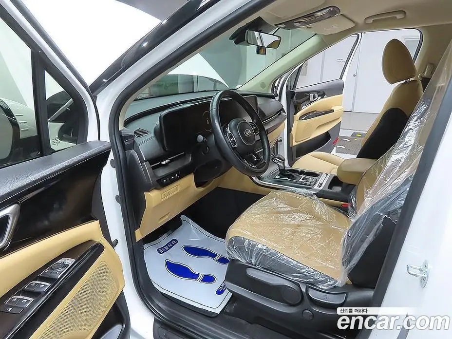 Kia Carnival 2021 2.2 автомат (гидро), фото 11