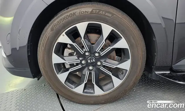 Kia Carnival 2021 2.2 автомат (гидро), миниатюра 5
