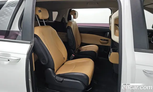 Kia Carnival 2021 2.2 автомат (гидро), миниатюра 12