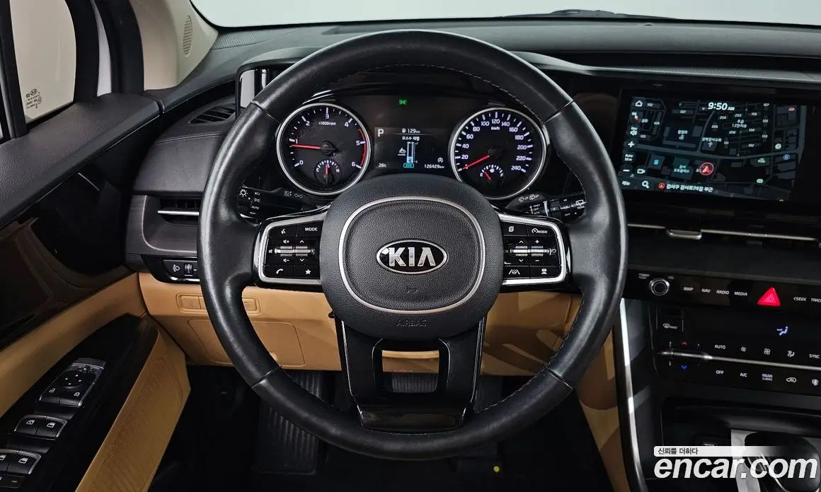 Kia Carnival 2021 2.2 автомат (гидро), фото 13