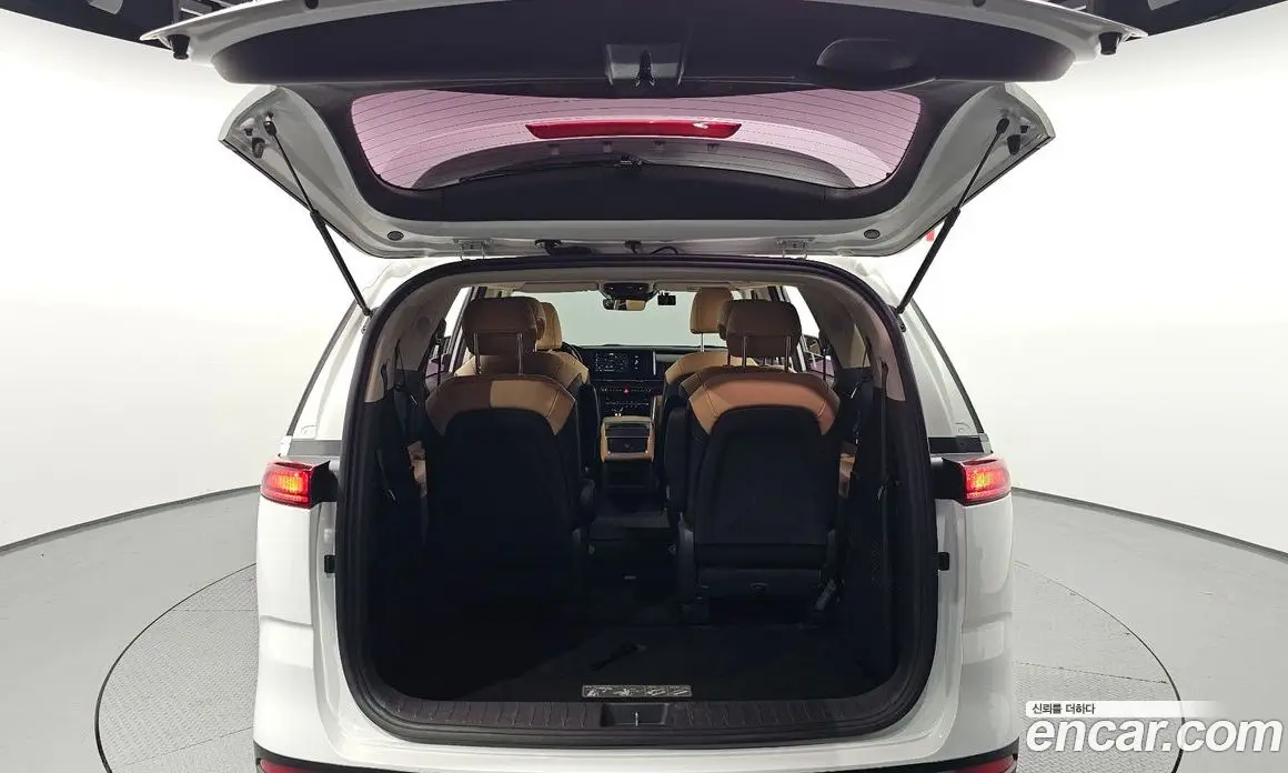 Kia Carnival 2021 2.2 автомат (гидро), фото 20