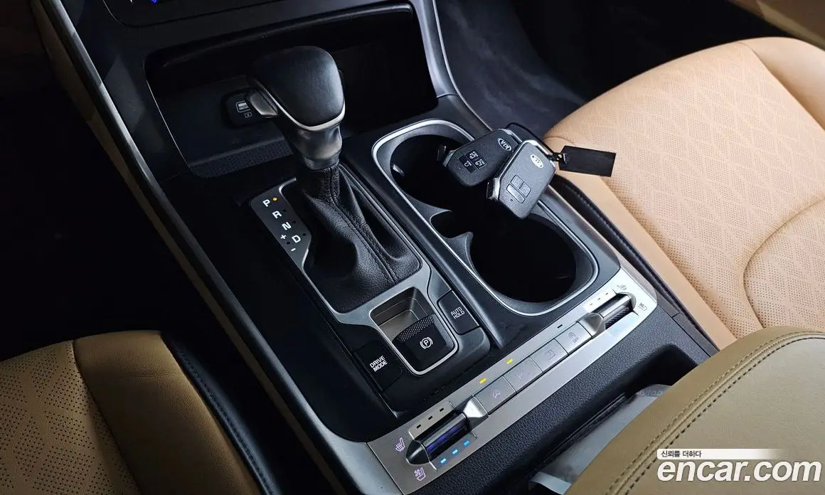 Kia Carnival 2021 2.2 автомат (гидро), фото 9
