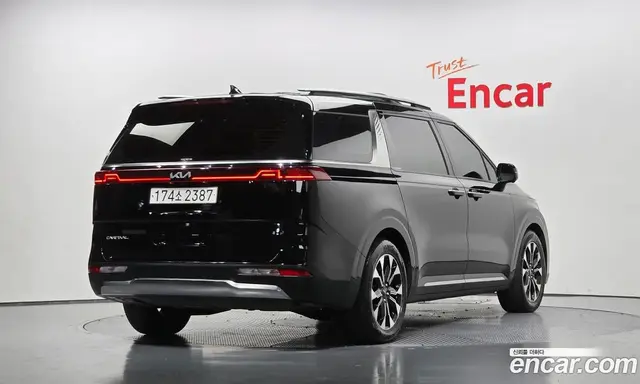 Kia Carnival 2023 2.2 автомат (гидро), миниатюра 2