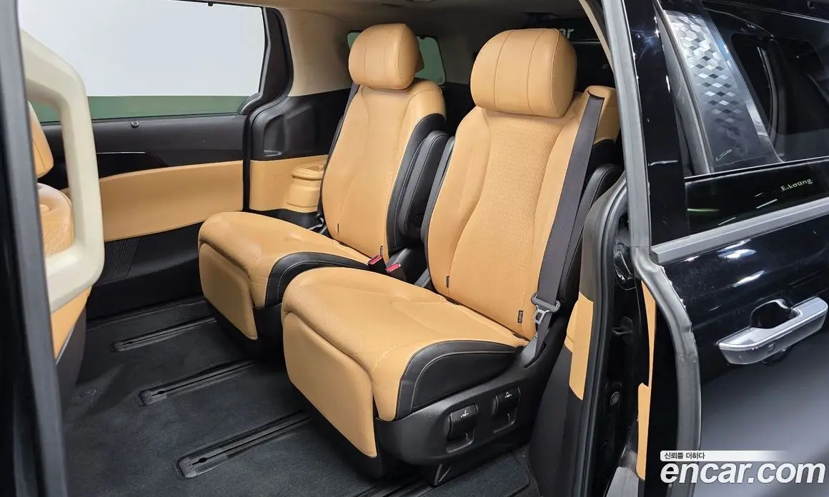 Kia Carnival 2023 2.2 автомат (гидро), фото 16