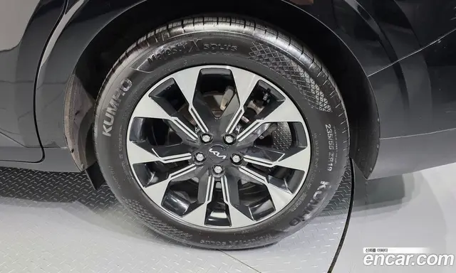 Kia Carnival 2023 2.2 автомат (гидро), миниатюра 5
