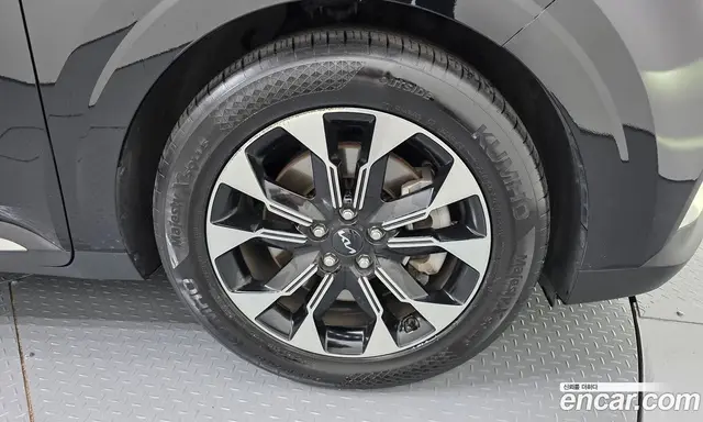 Kia Carnival 2023 2.2 автомат (гидро), миниатюра 7
