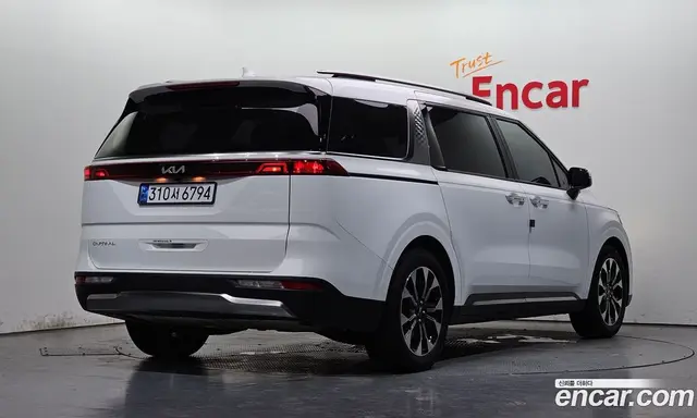 Kia Carnival 2023 2.2 автомат (гидро), миниатюра 2