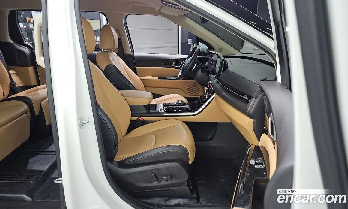 Kia Carnival 2023 2.2 автомат (гидро), фото 17