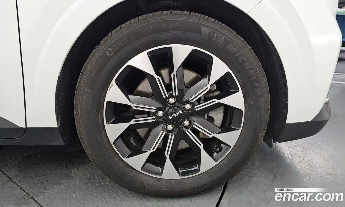 Kia Carnival 2023 2.2 автомат (гидро), фото 7