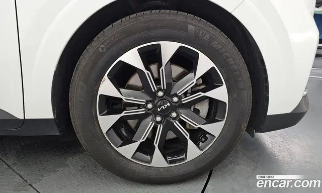 Kia Carnival 2023 2.2 автомат (гидро), миниатюра 7