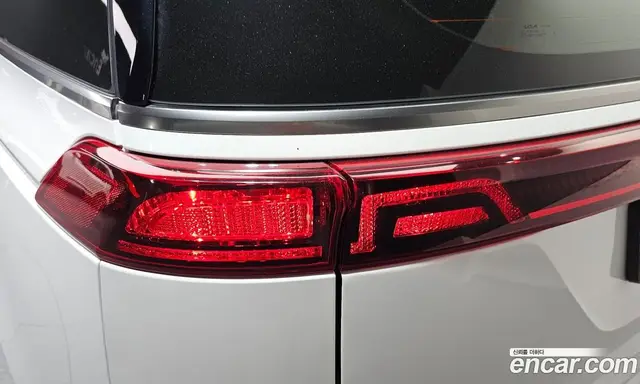 Kia Carnival 2023 2.2 автомат (гидро), миниатюра 9