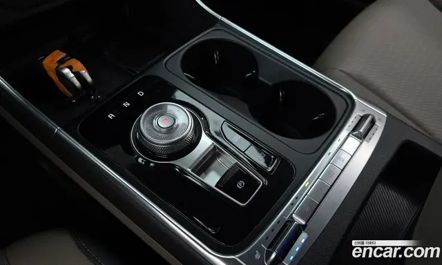 Kia Carnival 2024 2.2 автомат (гидро), миниатюра 12