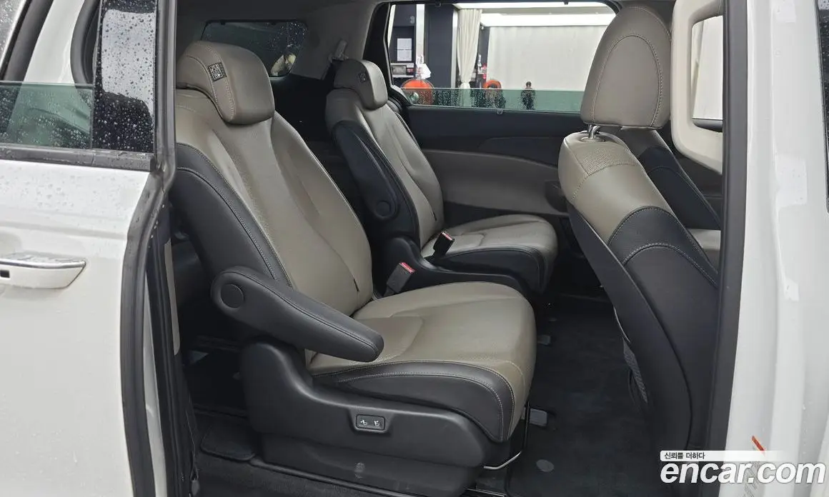 Kia Carnival 2024 2.2 автомат (гидро), фото 17