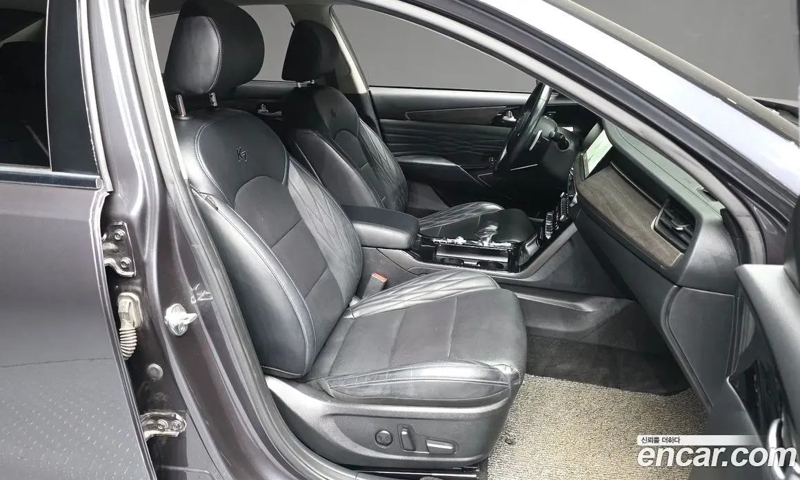 Kia K7 2019 3.0 автомат (гидро), фото 11 Kia K7 2019 3.0 автомат (гидро), фото 11