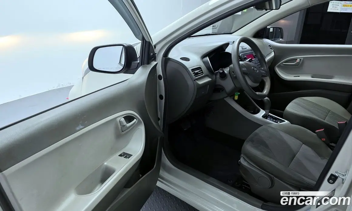 Kia Morning 2015 1.0 автомат (гидро), фото 11