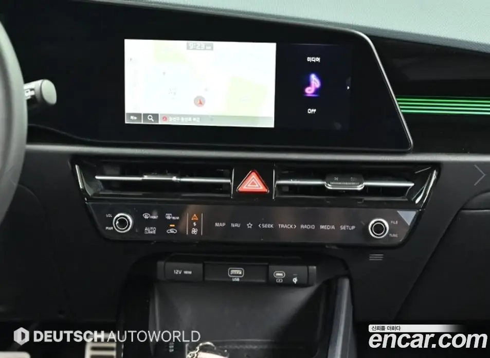 Kia Niro 2022 1.6 автомат (гидро), фото 14