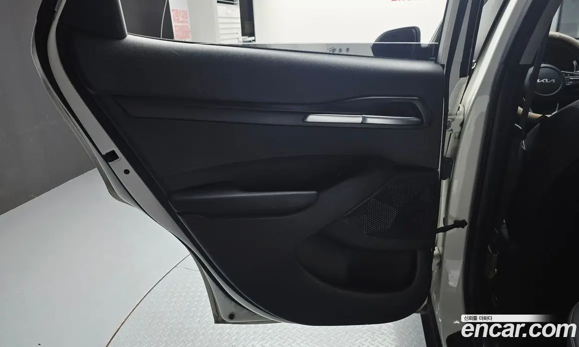 Kia Seltos 2021 1.6 автомат (гидро), фото 15 Kia Seltos 2021 1.6 автомат (гидро), фото 15