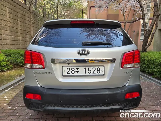 Kia Sorento 2011 2.0 автомат (гидро), миниатюра 6