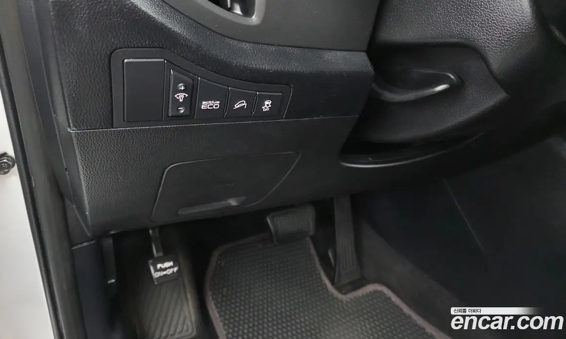 Kia Sportage 2010 2.0 автомат (гидро), фото 17