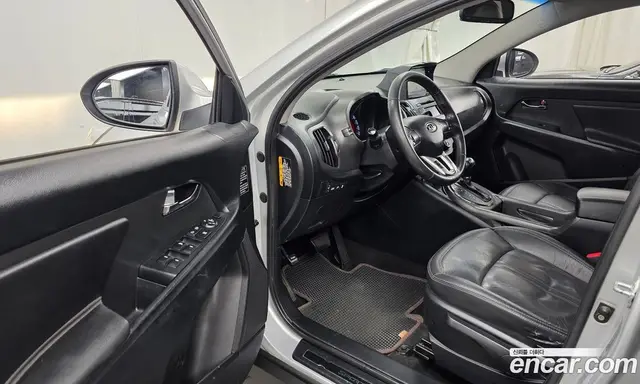 Kia Sportage 2010 2.0 автомат (гидро), миниатюра 10