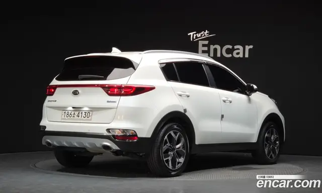Kia Sportage 2018 1.6 автомат (гидро), миниатюра 2
