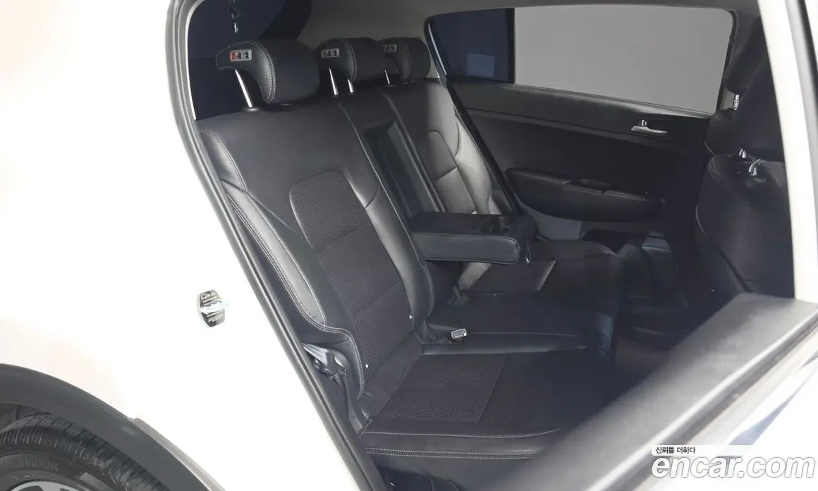 Kia Sportage 2018 1.6 автомат (гидро), фото 11