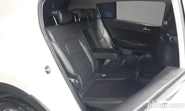 Kia Sportage 2018 1.6 автомат (гидро), миниатюра 11