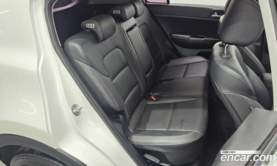 Kia Sportage 2018 2.0 автомат (гидро), фото 12