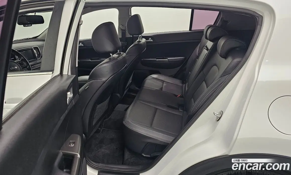 Kia Sportage 2018 2.0 автомат (гидро), фото 13