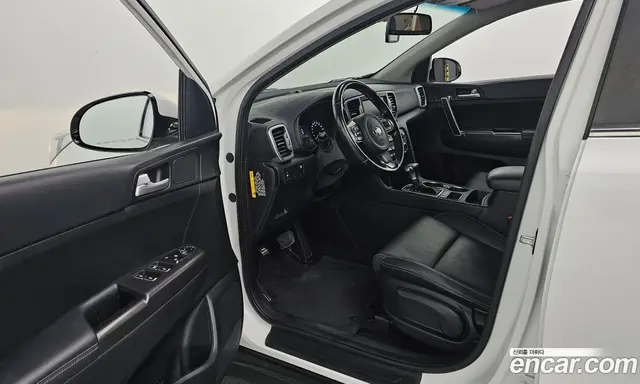 Kia Sportage 2018 2.0 автомат (гидро), миниатюра 10