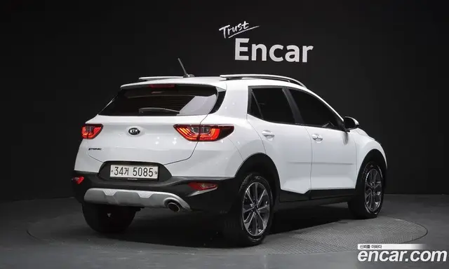 Kia Stonic 2017 1.6 автомат (гидро), миниатюра 2