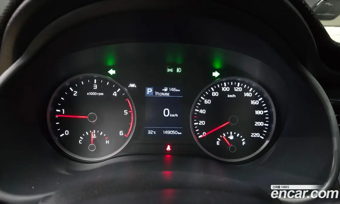 Kia Stonic 2017 1.6 автомат (гидро), фото 11