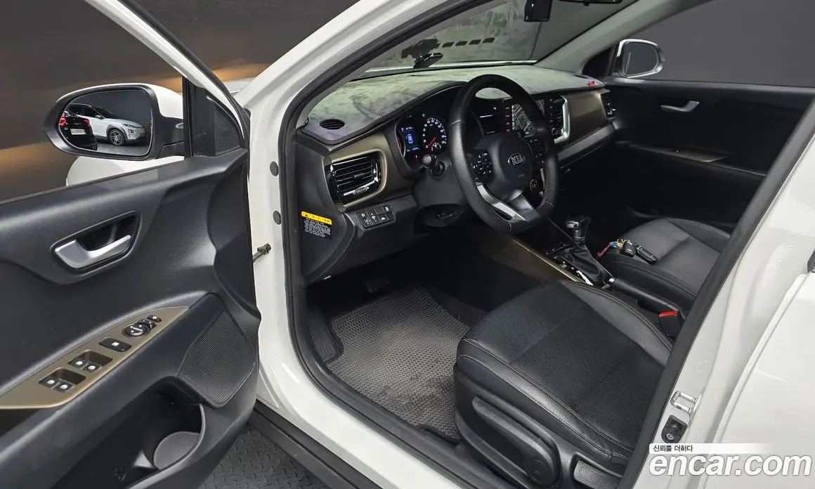 Kia Stonic 2017 1.6 автомат (гидро), фото 13