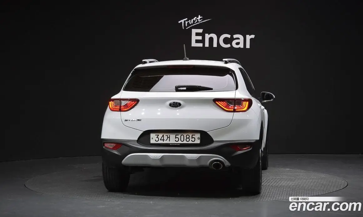 Kia Stonic 2017 1.6 автомат (гидро), фото 4