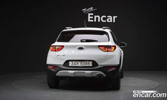 Kia Stonic 2017 1.6 автомат (гидро), миниатюра 4