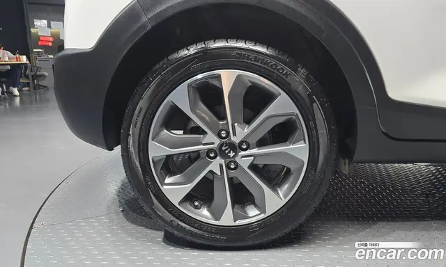 Kia Stonic 2017 1.6 автомат (гидро), миниатюра 7