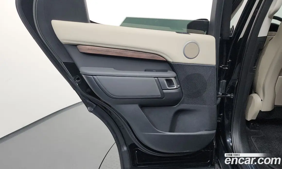 Land Rover Discovery 2019 3.0 автомат (гидро), фото 15