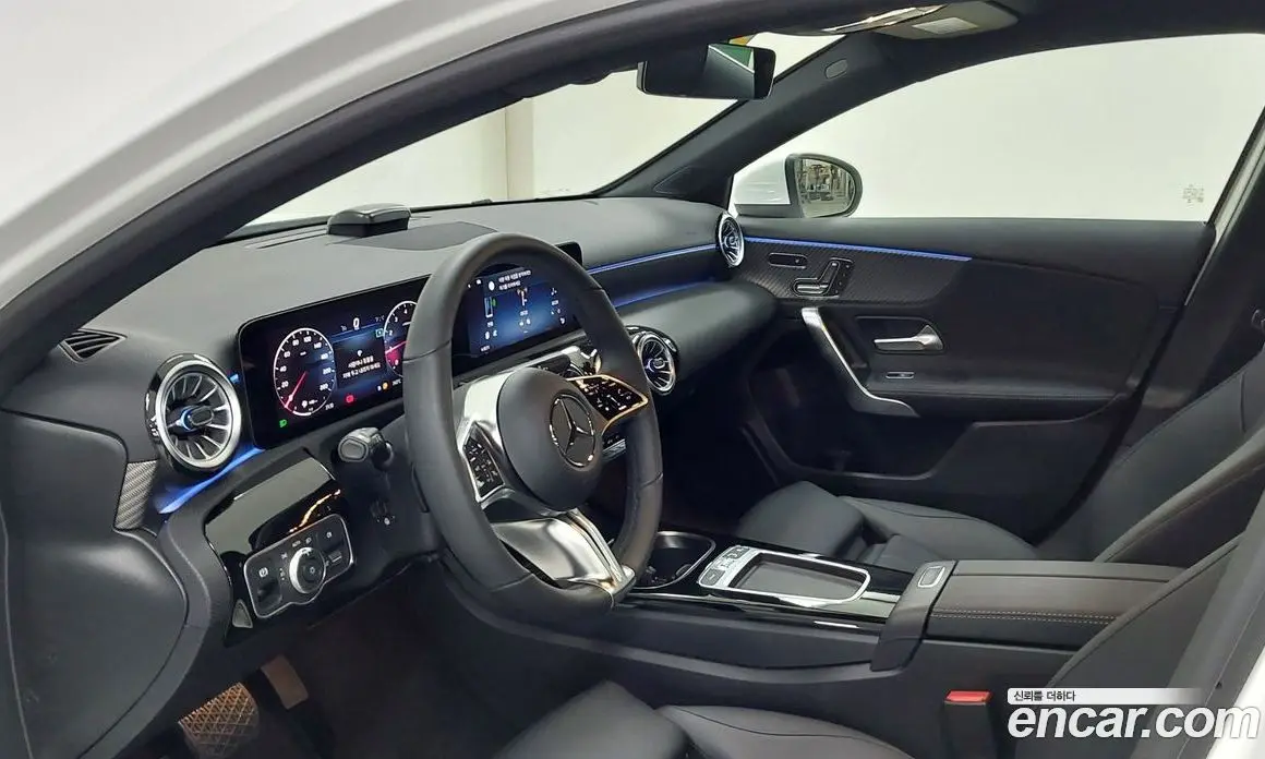 Mercedes-Benz A-Class 2025 2.0 автомат (гидро), фото 14