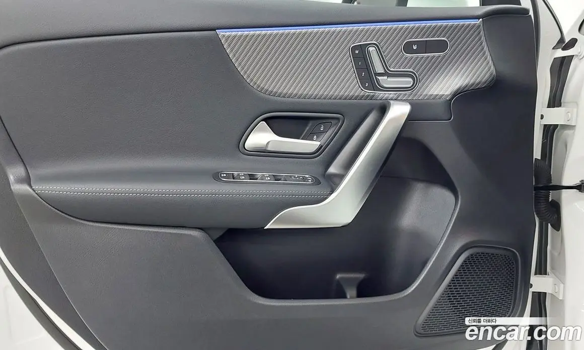 Mercedes-Benz A-Class 2025 2.0 автомат (гидро), фото 15