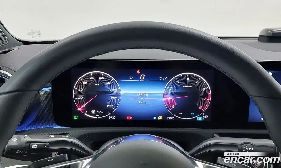 Mercedes-Benz A-Class 2025 2.0 автомат (гидро), фото 8