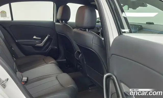 Mercedes-Benz A-Class 2025 2.0 автомат (гидро), миниатюра 10