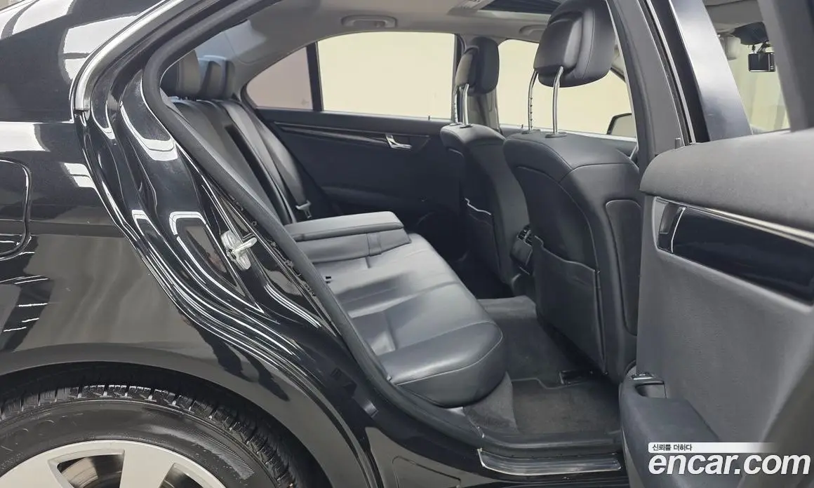 Mercedes-Benz C-Class 2011 1.8 автомат (гидро), фото 12