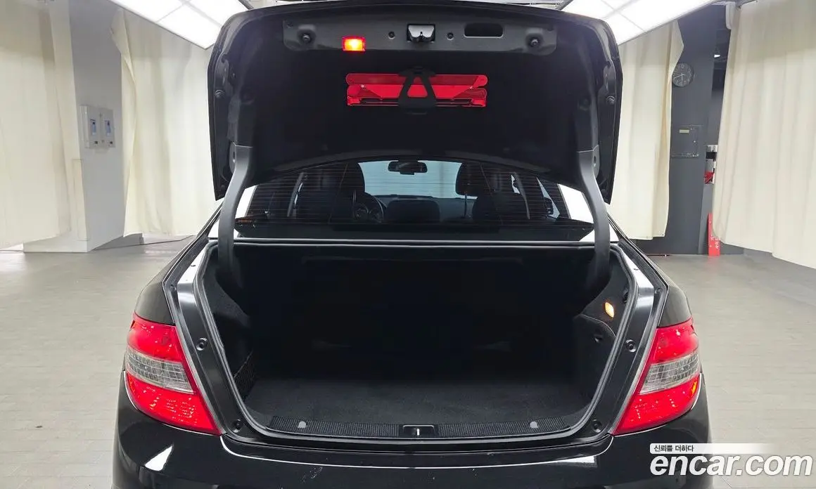 Mercedes-Benz C-Class 2011 1.8 автомат (гидро), фото 20